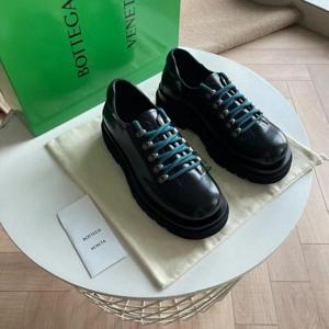 보테가베네타 2023 러그 하이킹 레이스업 슈즈 스니커즈 구두 더비 신발
